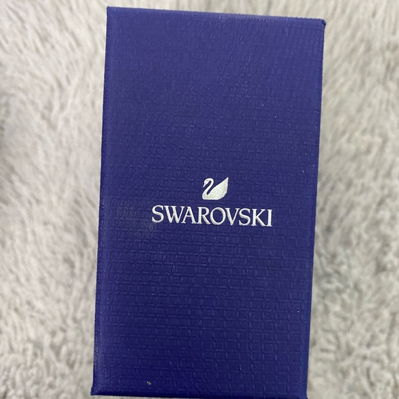 Swarovski Infinity bracelet
Infinity and heart, White, Rhodium plated - Picture 1 of 3